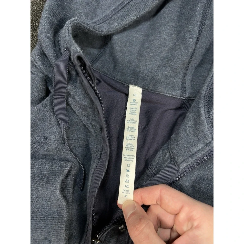 Lululemon Full Zip Scuba Hoodie‎ Women's 10 Blue Nylon Stretch Athleisure Jacket